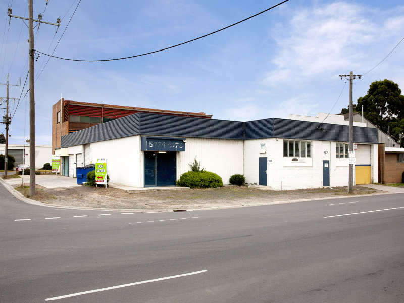 107 Douro Street, NORTH GEELONG, North Geelong - Thumbnail 2